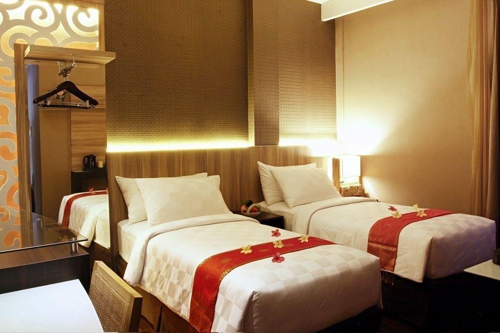 Oxville Hotel Padang  Exterior foto